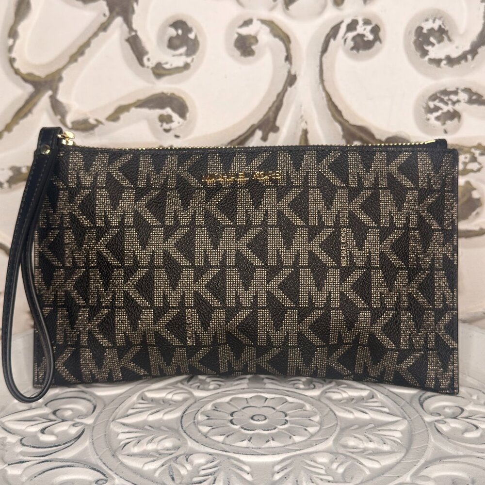 Michael Kors Jet Set Travel MK Signature Wristlet Clutch Brown Logo Pouch